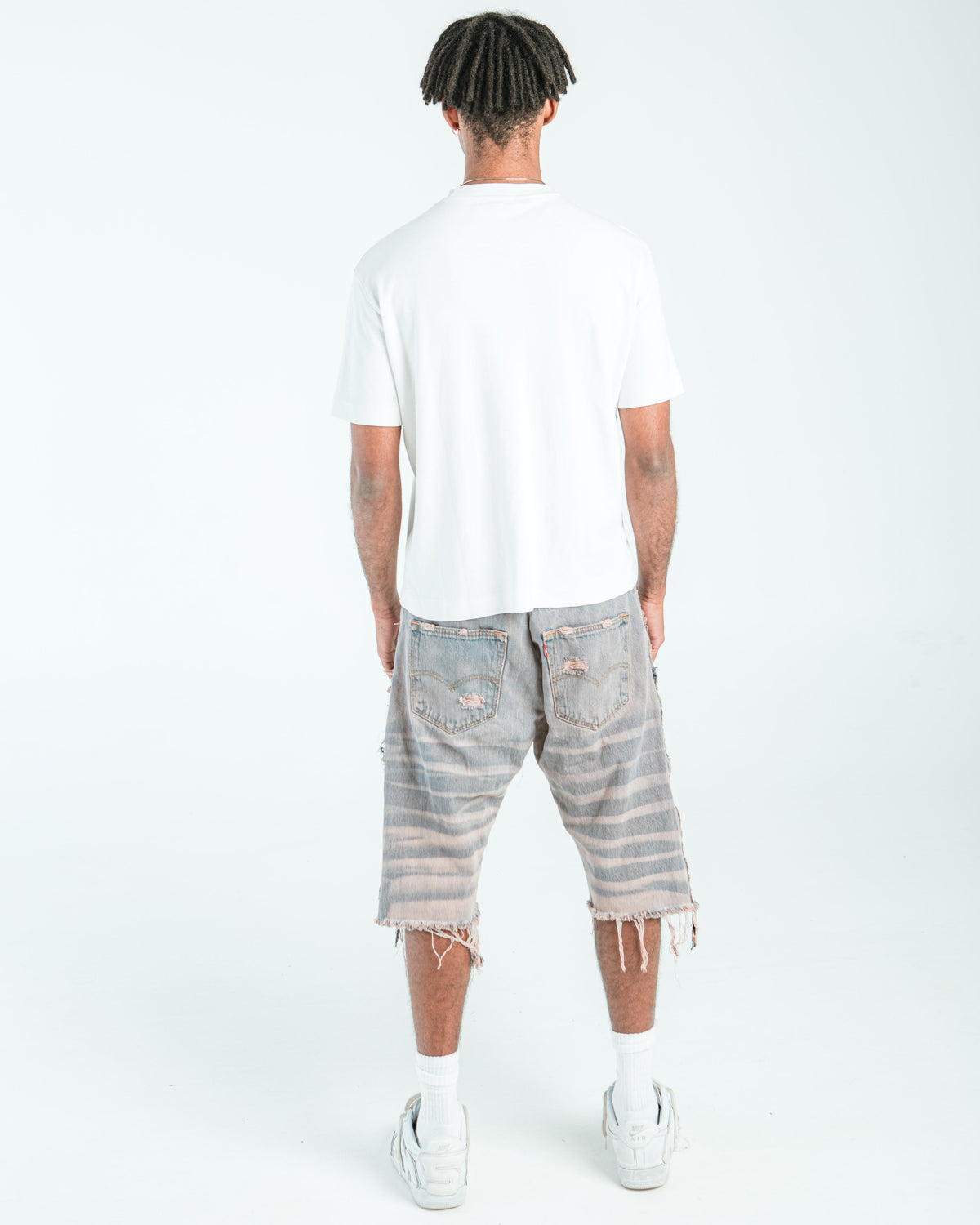 “SUNSHINE” DISTRESSED FADED JORTS