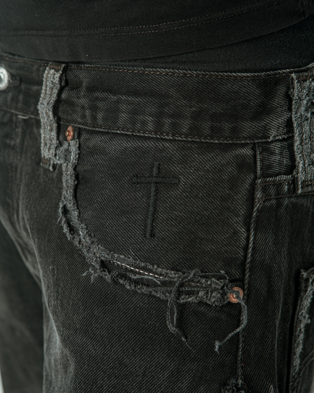 “ORANGE IS BLACK” DISTRESSED JORTS
